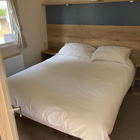 46 Pine Ridge Hotell Poole Exteriör bild