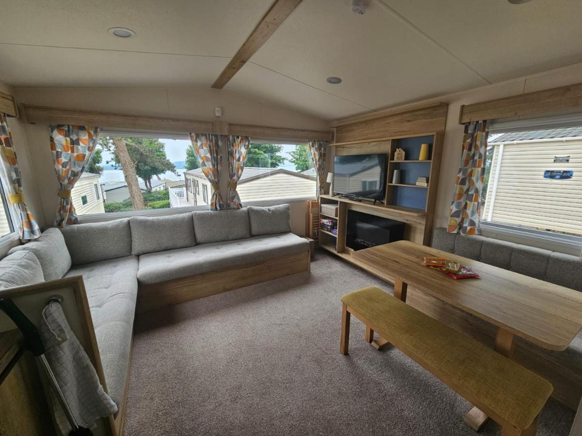 46 Pine Ridge Hotell Poole Exteriör bild
